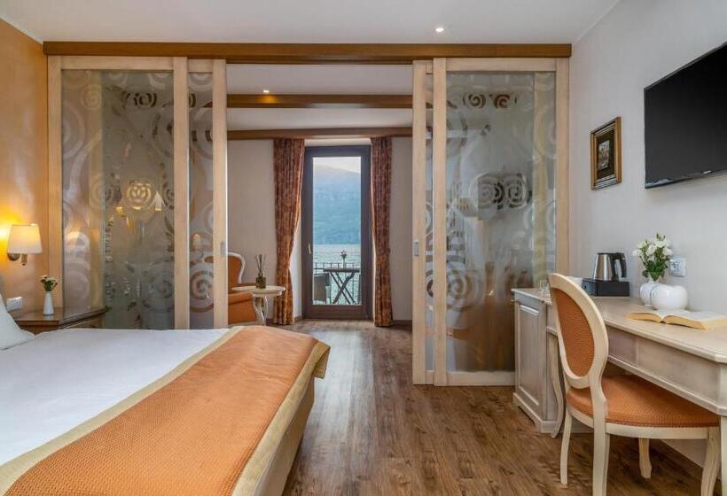 سوئیت با تخت بزرگ, Lake Front Hotel Brenzone