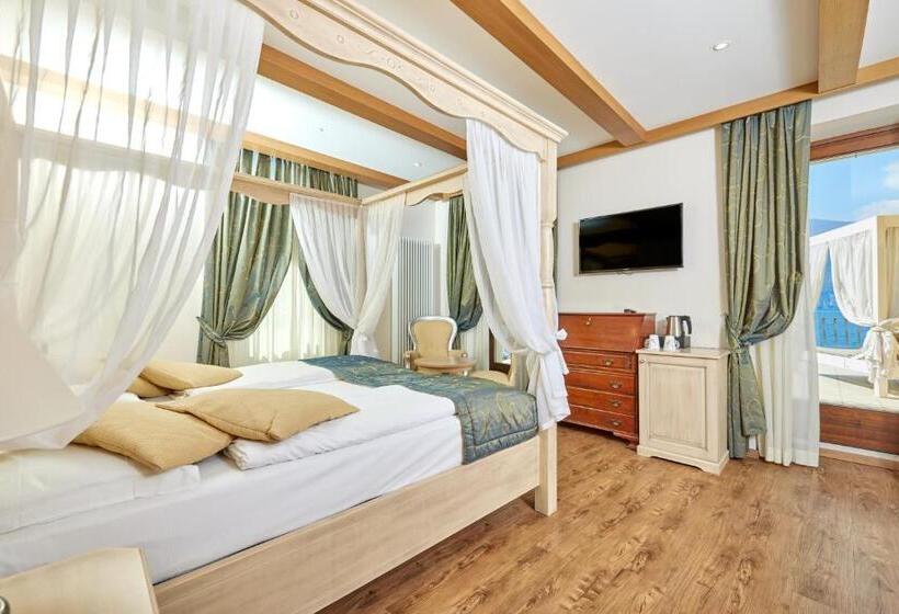 سوییت اجرایی, Lake Front Hotel Brenzone