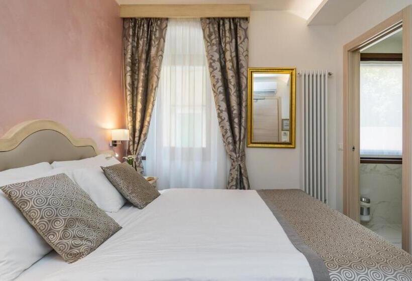 اتاق استاندارد, Lake Front Hotel Brenzone