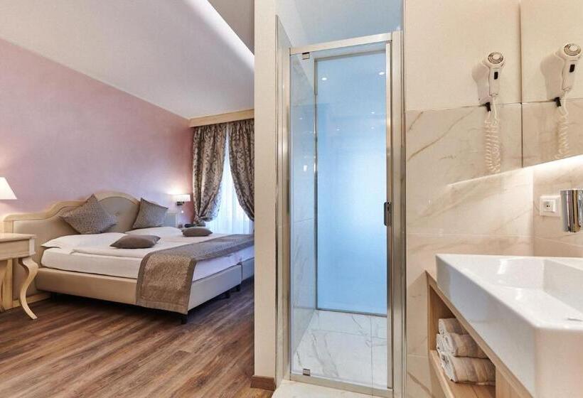 اتاق استاندارد, Lake Front Hotel Brenzone