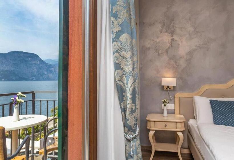 سوییت با چشم‌انداز باغ, Lake Front Hotel Brenzone