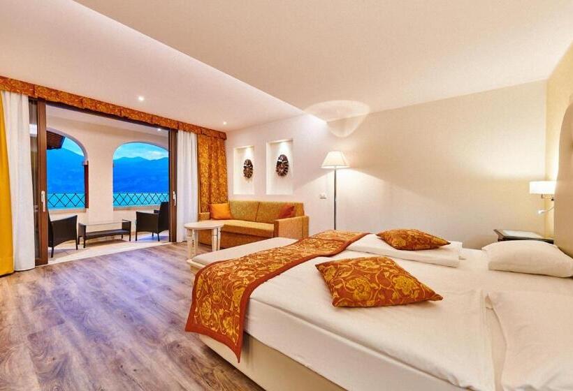 سوییت لوکس, Lake Front Hotel Brenzone