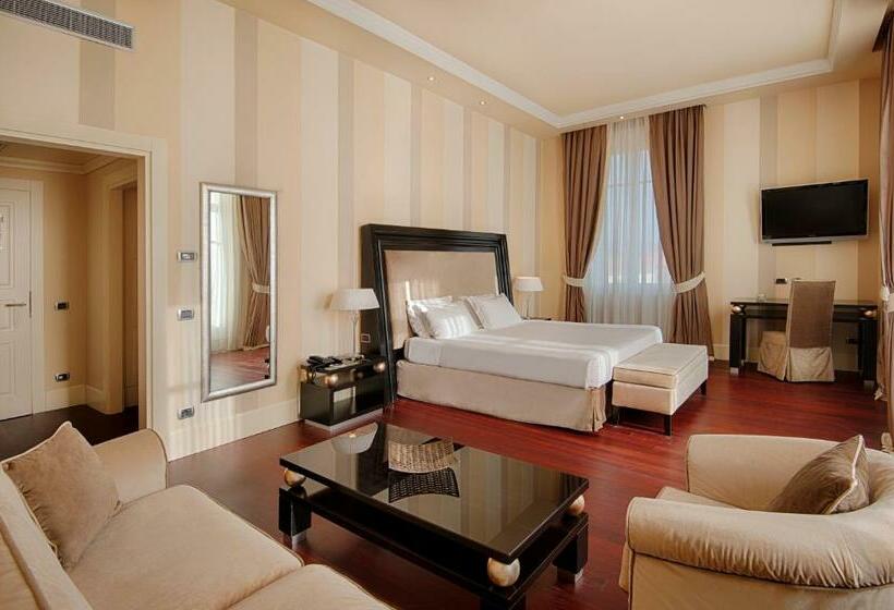 سوییت جونیور با چشم‌انداز دریا, Gh Palazzo Suite & Spa