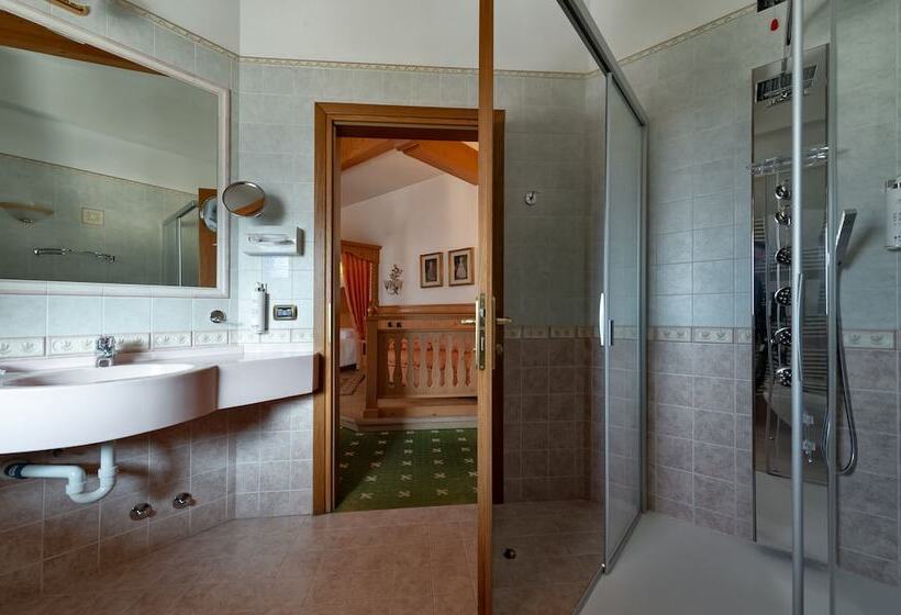 디럭스 룸, Brunet  The Dolomites Resort