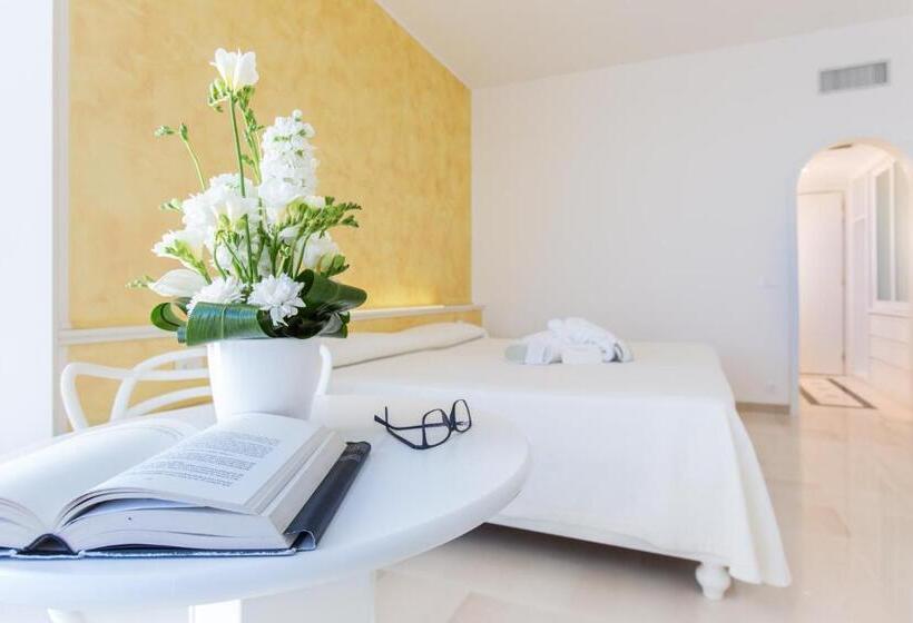 Трехместный Номер Комфорт, Grand Hotel Costa Brada
