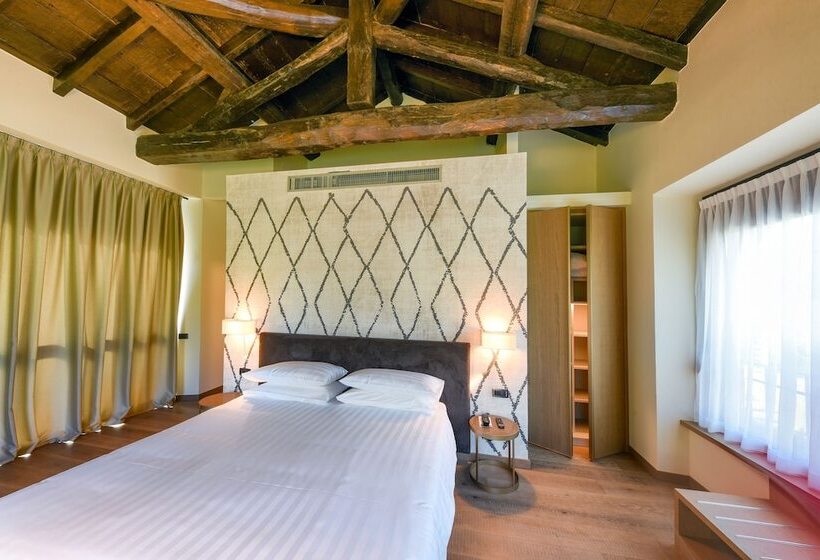 Номер Superior, Relais & Spa Castello Di Casiglio