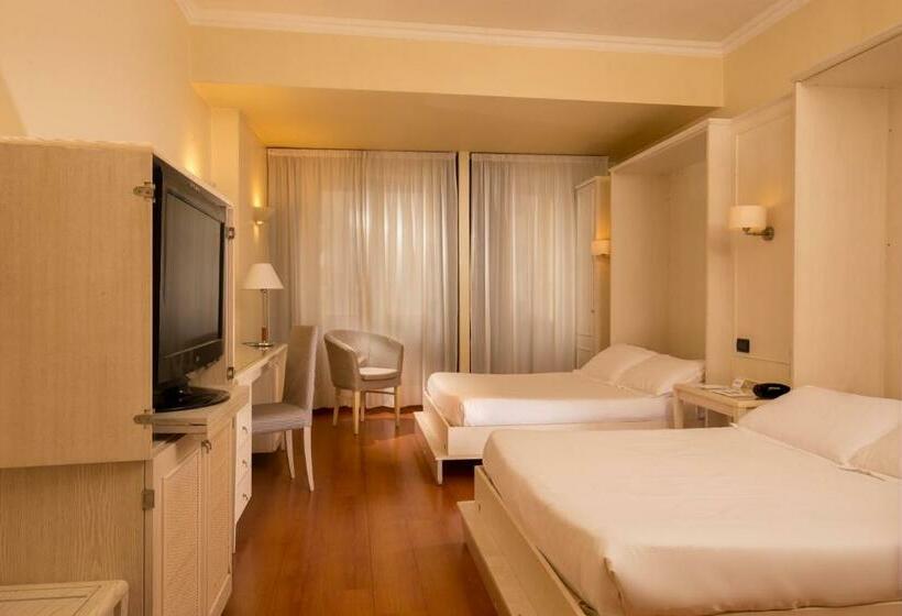 اتاق استاندارد چهار تخته, Best Western Hotel Globus