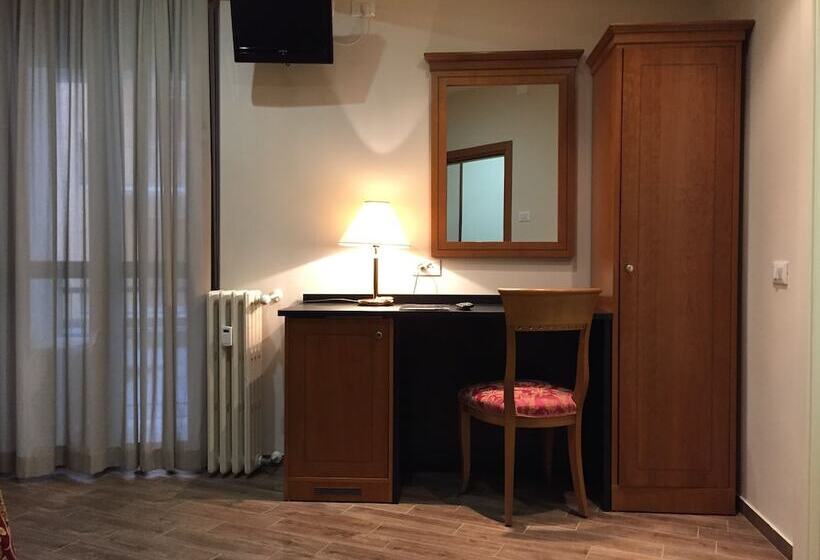 اتاق استاندارد, Excelsior Pavia