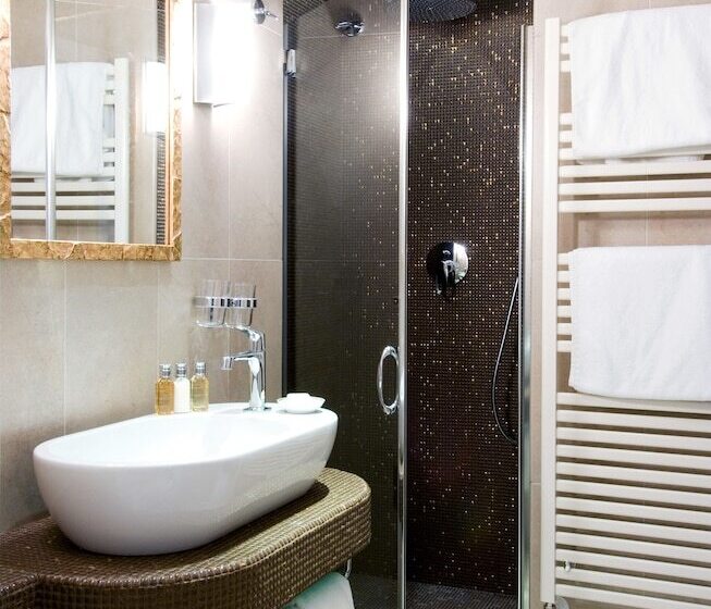 스위트, Parc Hotel Flora S