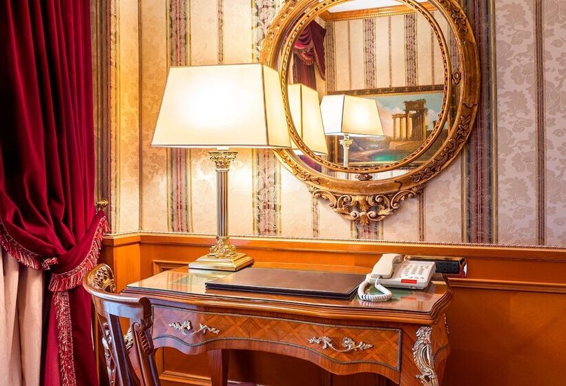 اتاق لوکس سه تخته, Parco Dei Principi Grand Hotel & Spa