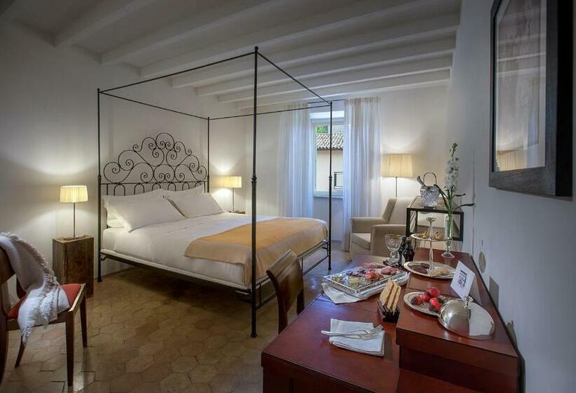 اتاق سوپریور, Relais & Chateaux Palazzo Seneca
