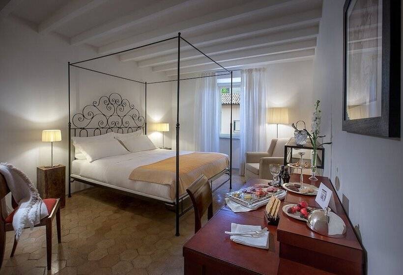 اتاق سوپریور, Relais & Chateaux Palazzo Seneca