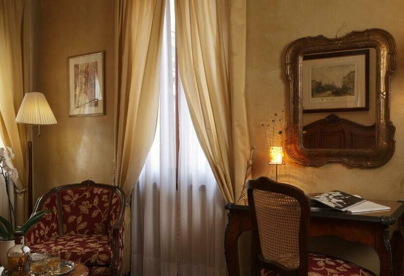 Superior Room with Terrace, Bisanzio