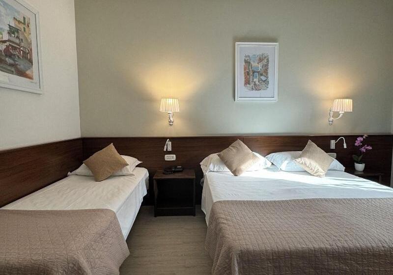 Standaard Driepersoonskamer, Central Wellness