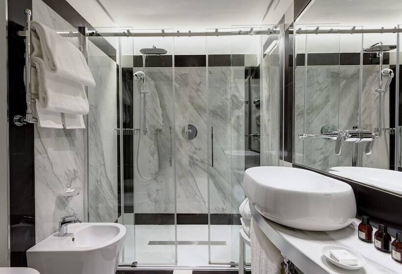 اتاق سوپریور, Grand Hotel Duchi D Aosta