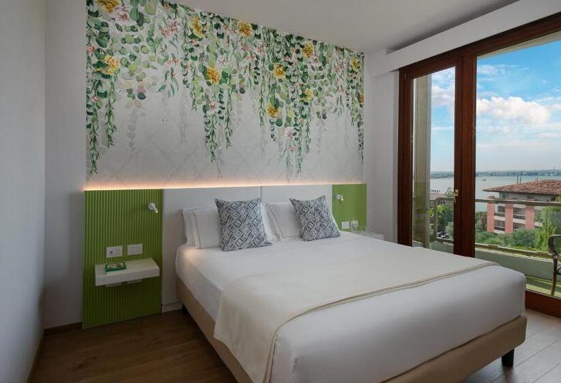 Полулюкс Вид на Озеро, Olivi Hotel & Natural Spa