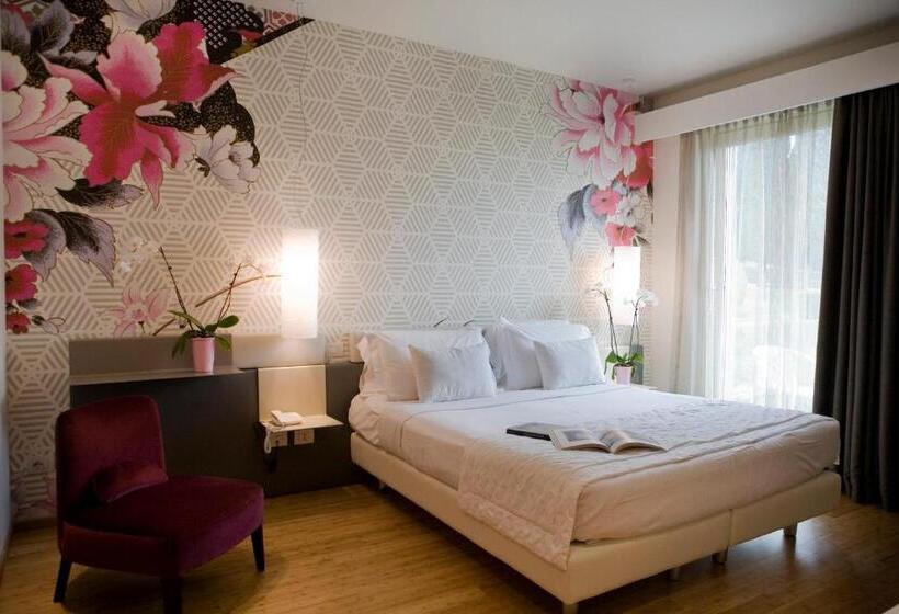 Superior room with lake view, Olivi Hotel & Natural Spa