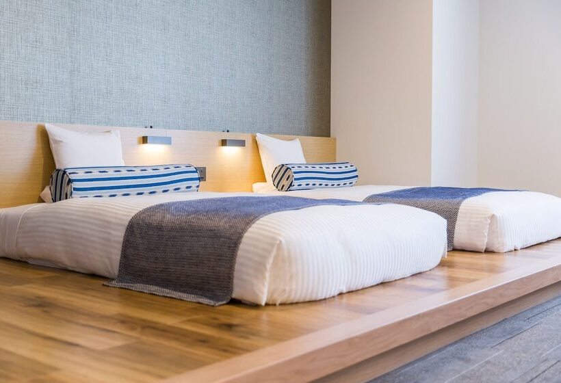 اتاق لوکس چهار تخته, Art Hotel Ishigakijima