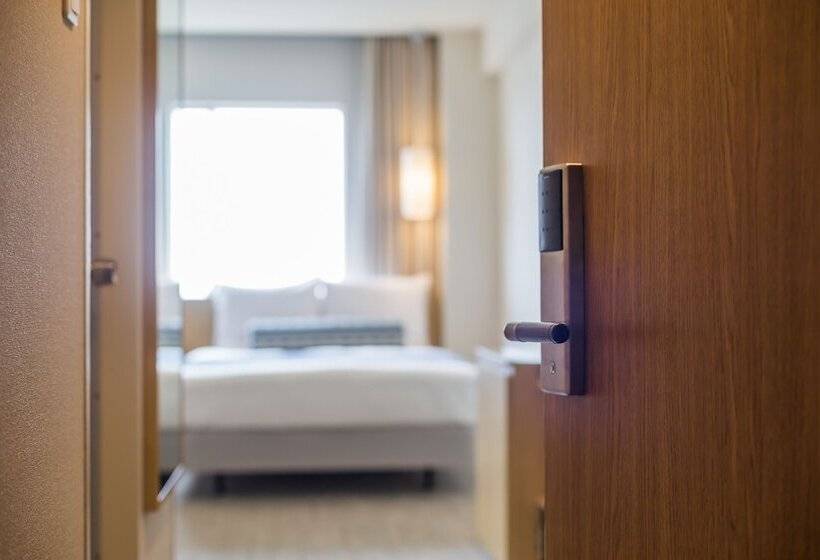 اتاق سوپریور, Art Hotel Ishigakijima