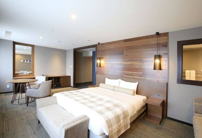 اتاق لوکس با چشم‌انداز دریا, Art Hotel Ishigakijima