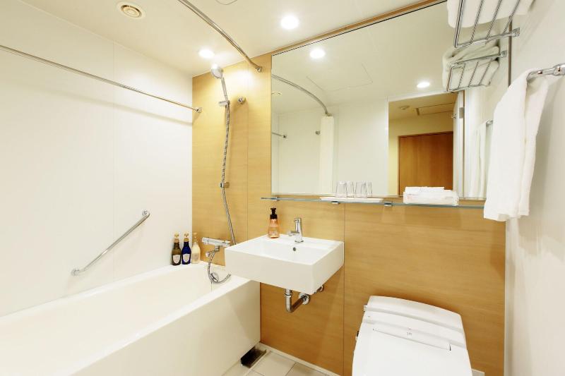 اتاق راحتی, Art Hotel Ishigakijima