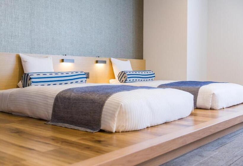 اتاق لوکس چهار تخته, Art Hotel Ishigakijima