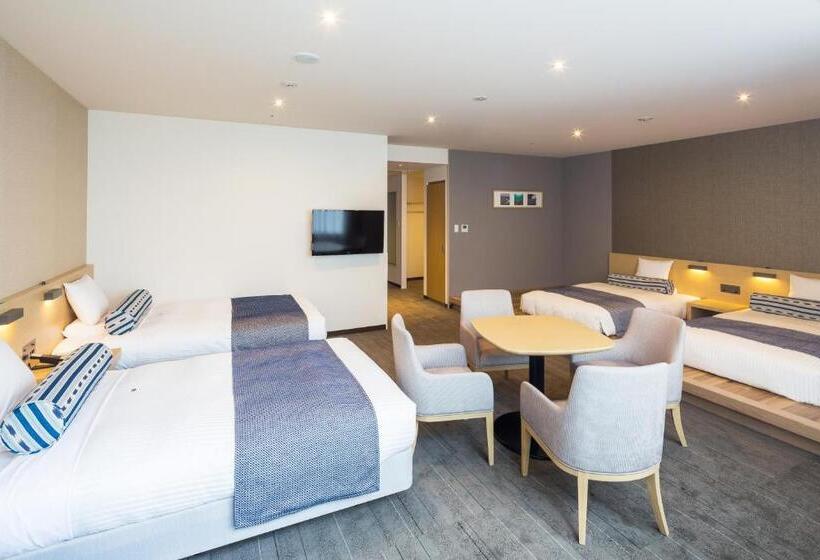 اتاق لوکس چهار تخته, Art Hotel Ishigakijima
