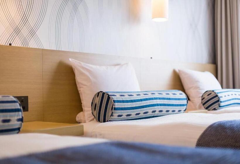 اتاق سوپریور سه تخته, Art Hotel Ishigakijima