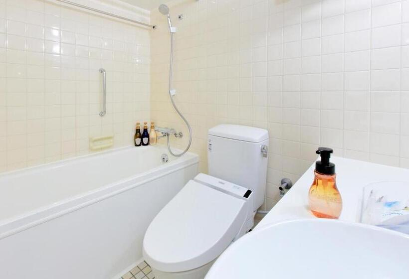 اتاق سوپریور سه تخته, Art Hotel Ishigakijima