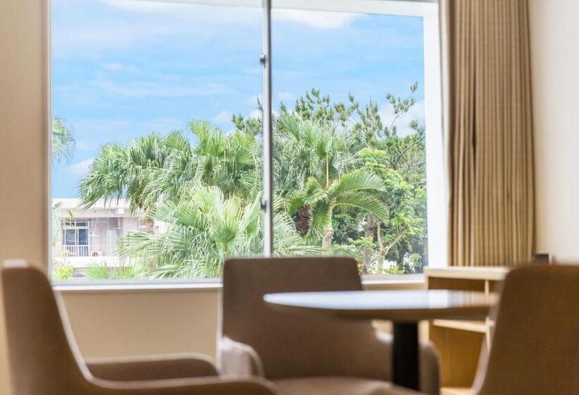 اتاق لوکس چهار تخته, Art Hotel Ishigakijima