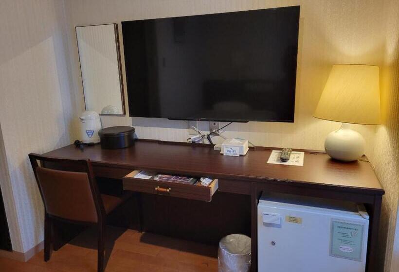 Номер Deluxe, Osaka Castle