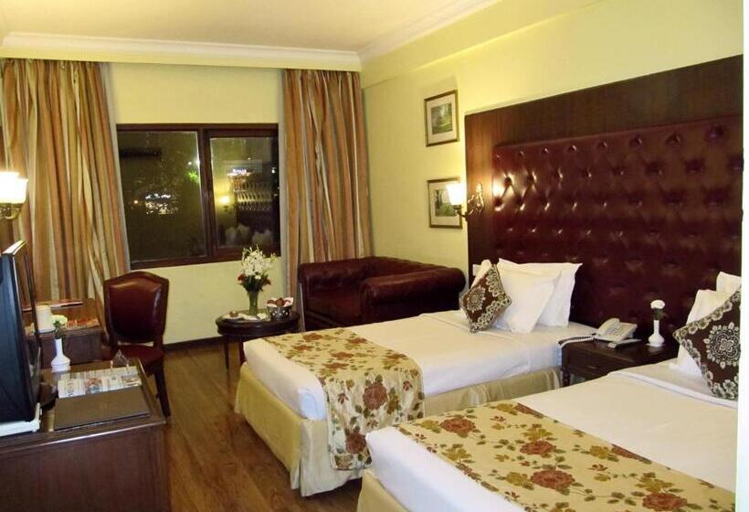 اتاق سوپریور یک تخته, Ritz Plaza