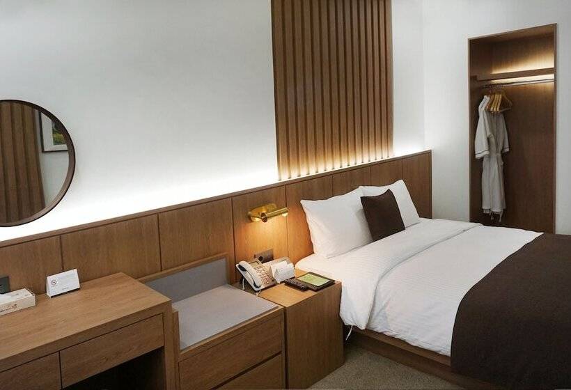 프리미엄 룸, Commodore Hotel Busan