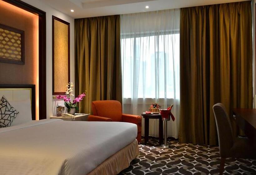اتاق لوکس با تخت بزرگ, Corus Hotel Kuala Lumpur