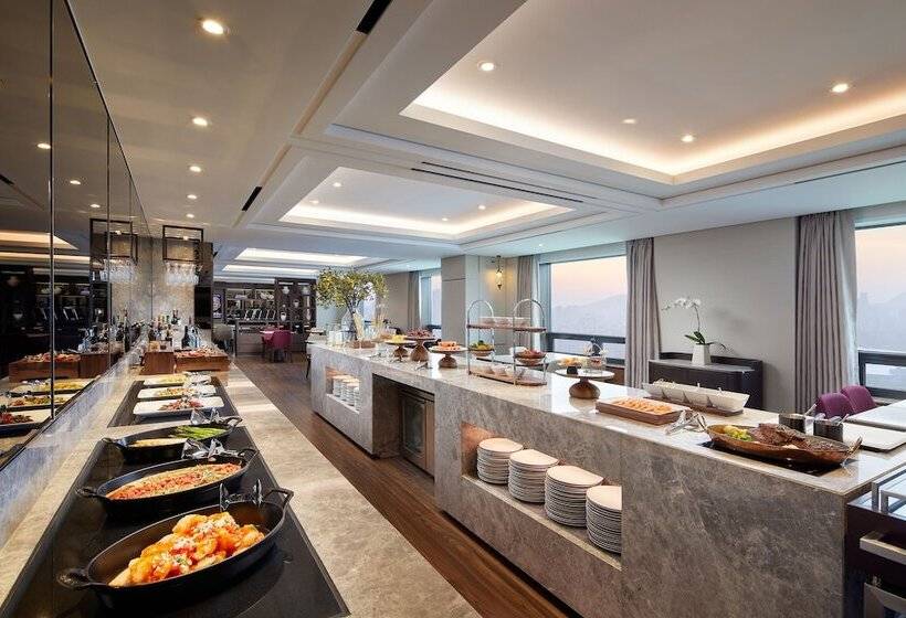 اتاق کلاب, Lotte Hotel World