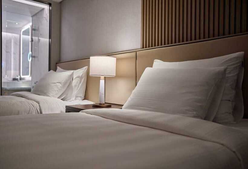اتاق کلاب, Lotte Hotel World
