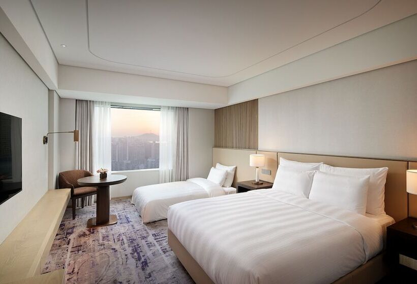 اتاق لوکس با چشم‌انداز دریاچه, Lotte Hotel World