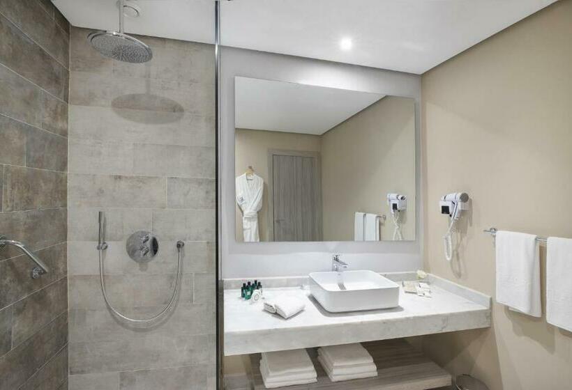 Quarto Estandar Vista Piscina, Marina Bay Tanger