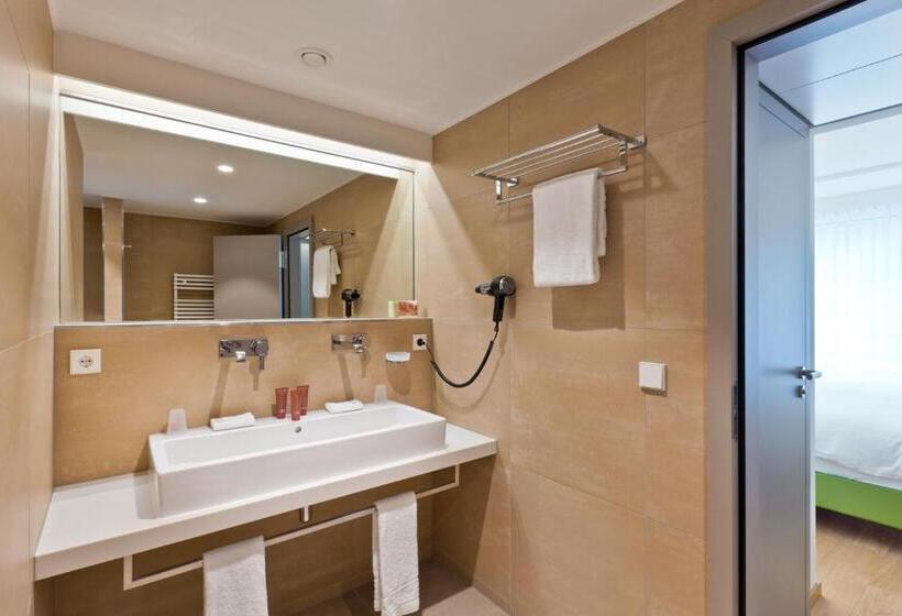 اتاق سوپریور با چشم‌انداز باغ, Mondorf Parc Hotel & Spa