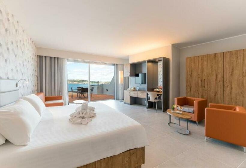 سوئیت با بالکن, Doubletree by Hilton Malta