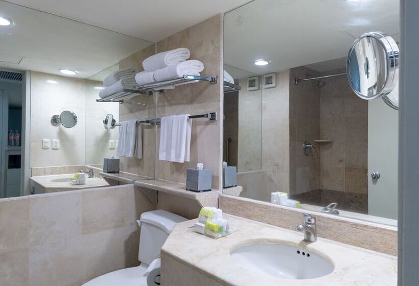 Номер Стандарт 2 Двуспальные Кровати, Holiday Inn Guadalajara Expo Plaza Del Sol, An Ihg