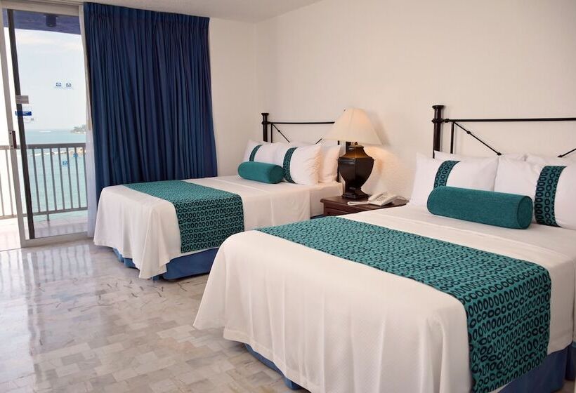 Chambre Standard 2 Lits Doubles, Ritz Acapulco All Inclusive