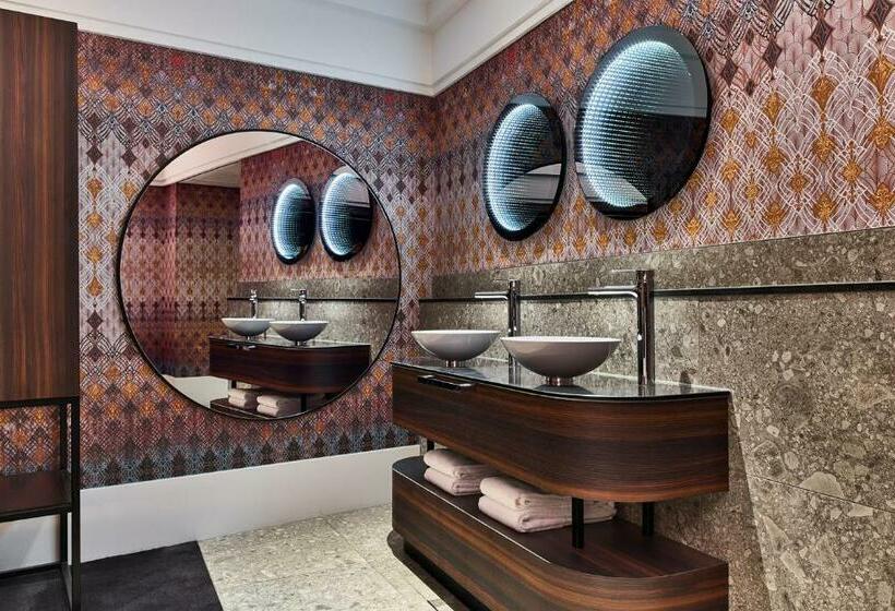 اتاق لوکس با چشم‌انداز, Clayton Hotel Amsterdam American