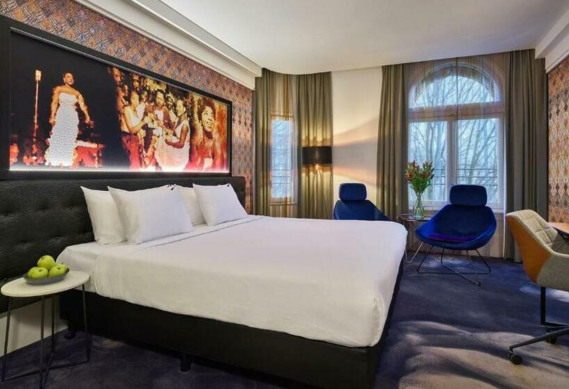 سوییت جونیور, Clayton Hotel Amsterdam American