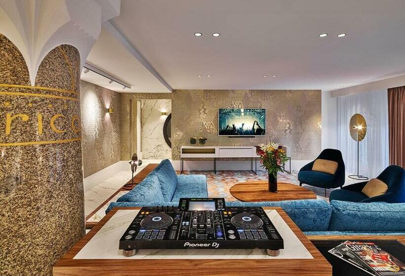 سوییت, Clayton Hotel Amsterdam American