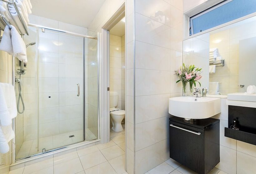 Apartamento 1 Quarto Rés-do-chão, Best Western Newmarket Inn & Suites