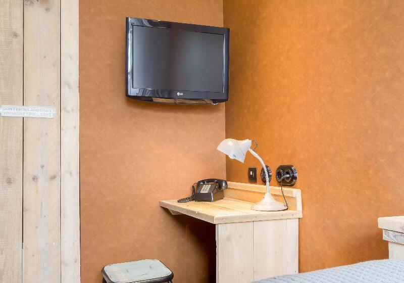 اتاق استاندارد, Max Brown Hotel Museum Square, Part Of Sircle Collection