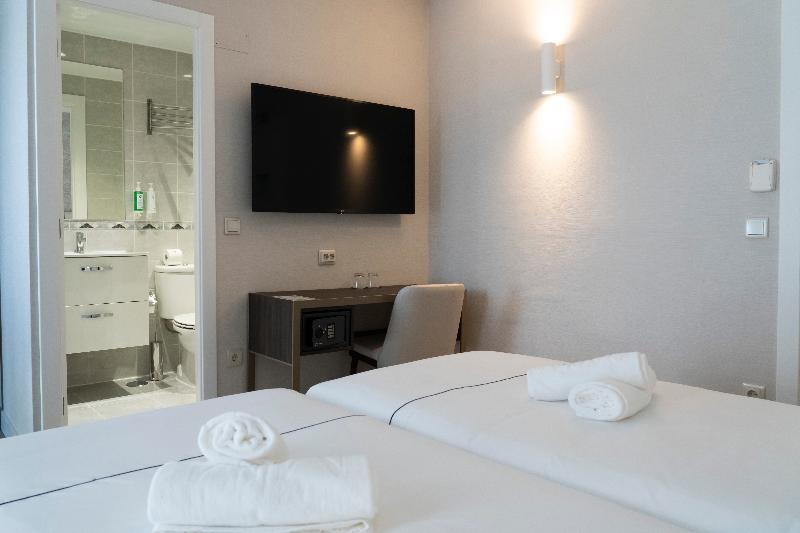 Quarto Estandar, M Ar De Ar Auria