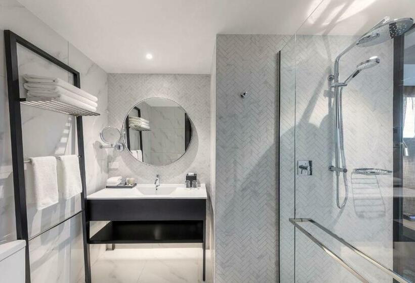 اتاق استاندارد با تخت بزرگ, Crowne Plaza Christchurch, An Ihg