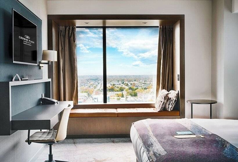 Standard Room Double Bed City View, Crowne Plaza Christchurch, An Ihg